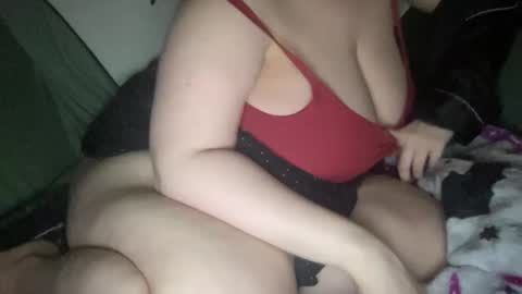 Snapshot of hoestoes915 chatting on 18, 2, 2025 Stacey online show from 18, 2, 2025