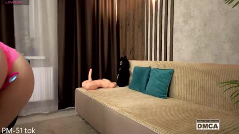 My social media links subscribe to support me  online show from 9, 3, 2026