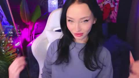 holly_berryy_ online show from 9, 9, 2025