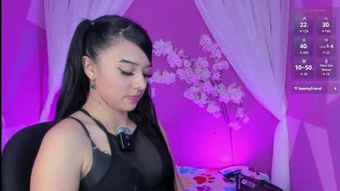 Holly  online show from 13, 9, 2025