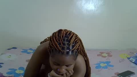 Snapshot of holly_molly11 chatting on 6, 10, 2025 holly molly11 online show from 6, 10, 2025