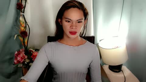 Snapshot of holly_sugar20 chatting on 2, 12, 2024 Mika Duhay Velat online show from 2, 12, 2024