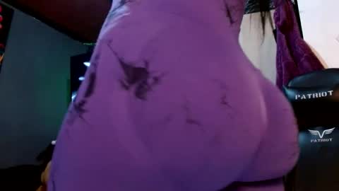 Snapshot of holly_thomsonx69 chatting on 1, 1, 2025 holly_thomsonx69 online show from 1, 1, 2025