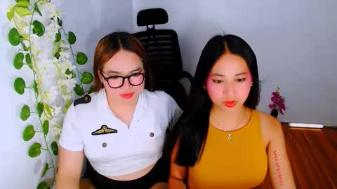 Snapshot of hollyclarita chatting on 10, 11, 2025 YOUR GODDESS CLARITA online show from 10, 11, 2025