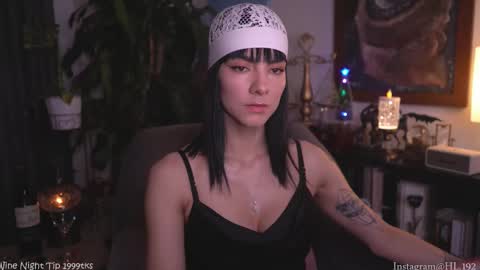 Holly Linder online show from 29, 11, 2025