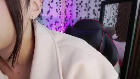 holly online show from 17, 12, 2024