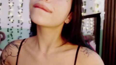 holly online show from 18, 12, 2024