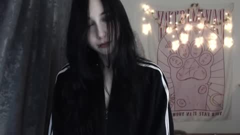 Ho Lee Sheet online show from 14, 2, 2025