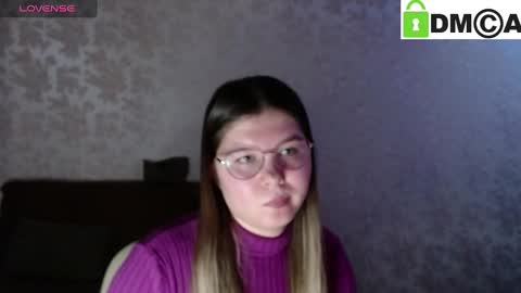 Welcome guys  Pleasure to see you all here  My name is MichaelaTip menu is active Private is open  online show from 4, 3, 2025