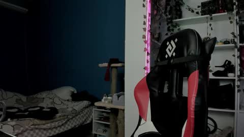 holy_mistresss online show from 7, 11, 2025