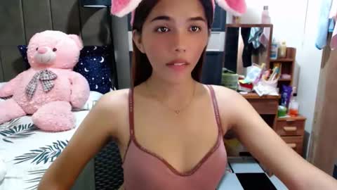 holy_molly1 online show from 2, 12, 2025