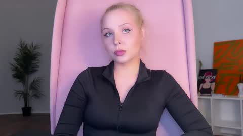 Snapshot of holycatharsis chatting on 11, 2, 2025 Goddess Holy Catharsis online show from 11, 2, 2025