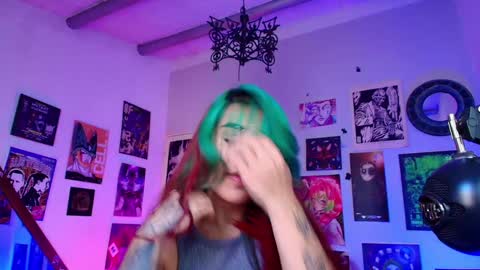   online show from 28, 1, 2025