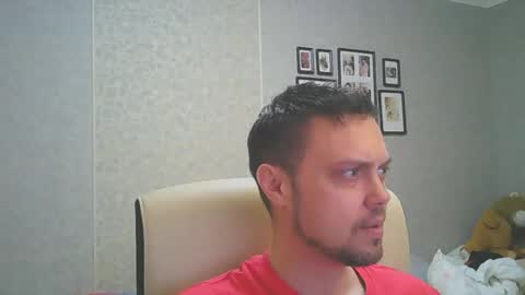 Snapshot of honesttojoy chatting on 31, 12, 2024 Henry online show from 31, 12, 2024