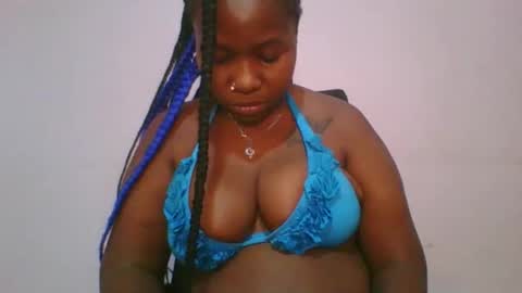 Snapshot of honey_beb chatting on 2, 11, 2025 honey_beb online show from 2, 11, 2025