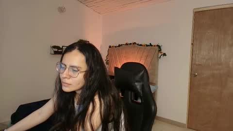   online show from 16, 9, 2025