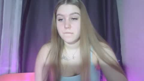 Snapshot of honey_lolaaa chatting on 20, 11, 2025 honey_lolaaa online show from 20, 11, 2025