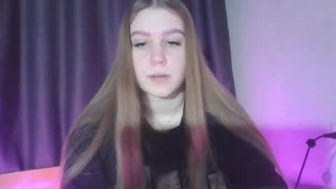 Snapshot of honey_lolaaa chatting on 21, 11, 2025 honey_lolaaa online show from 21, 11, 2025