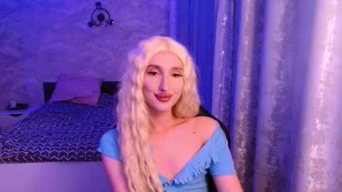 honey_sunset online show from 25, 9, 2025