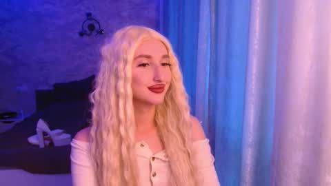 honey_sunset online show from 12, 10, 2025