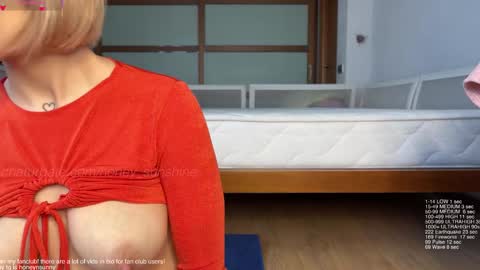 Snapshot of honey_sunshine chatting on 8, 1, 2026 Jenyanew vid how I squirt in forest in bio online show from 8, 1, 2026