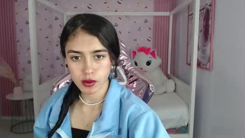 HONEY  online show from 4, 1, 2025