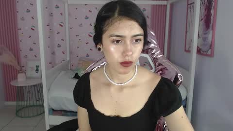 HONEY  online show from 7, 1, 2025