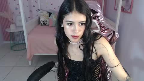 HONEY  online show from 15, 1, 2025
