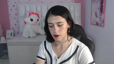 HONEY  online show from 23, 1, 2025