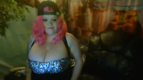 honeychambers online show from 11, 11, 2025