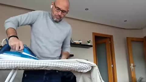 Snapshot of honeydaddyforyou chatting on 16, 12, 2025 honeydaddyforyou online show from 16, 12, 2025