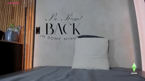 Sofia independent model online show from 8, 11, 2025