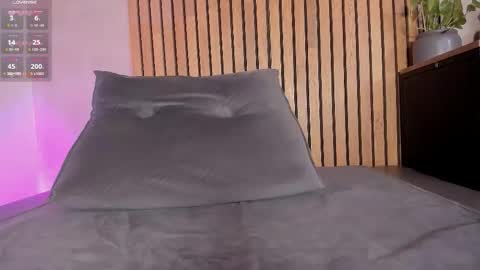 Sofia independent model online show from 26, 2, 2026