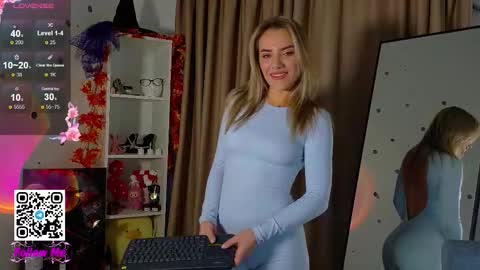 Snapshot of honeyjohansson_ chatting on 13, 11, 2025 Alina online show from 13, 11, 2025