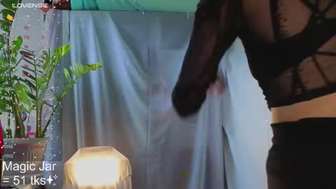 Molly  online show from 15, 10, 2025