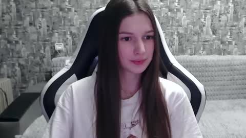 Nancy online show from 4, 1, 2025