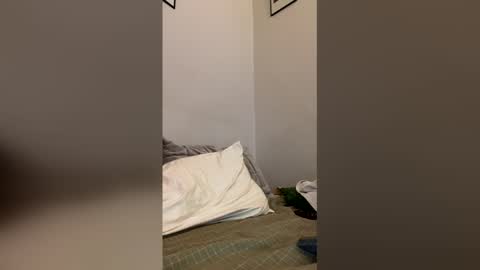 hoodedcornish online show from 9, 2, 2026