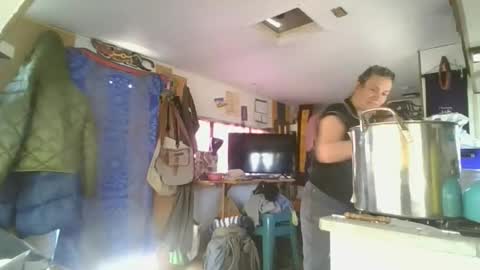 hoodoou online show from 17, 2, 2026