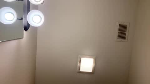 Snapshot of hornieecum chatting on 22, 12, 2025 hornieecum online show from 22, 12, 2025