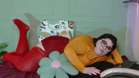 Snapshot of horny_neighbors_ chatting on 6, 12, 2024 onlyTiffany I broke up with frank 10 days ago online show from 6, 12, 2024