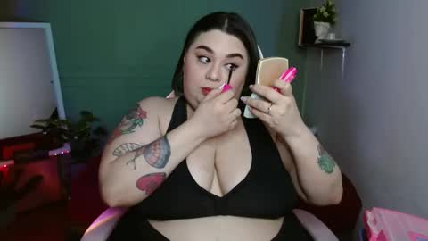 Snapshot of horny_neighbors_ chatting on 29, 12, 2024 onlyTiffany I broke up with frank 10 days ago online show from 29, 12, 2024