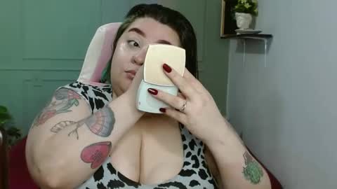 Snapshot of horny_neighbors_ chatting on 6, 1, 2025 onlyTiffany I broke up with frank 10 days ago online show from 6, 1, 2025