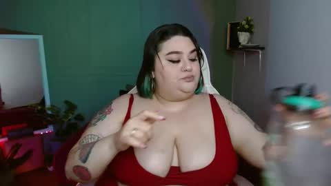 Snapshot of horny_neighbors_ chatting on 12, 1, 2025 onlyTiffany I broke up with frank 10 days ago online show from 12, 1, 2025