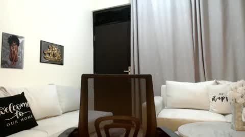 horny_princcess online show from 18, 11, 2025