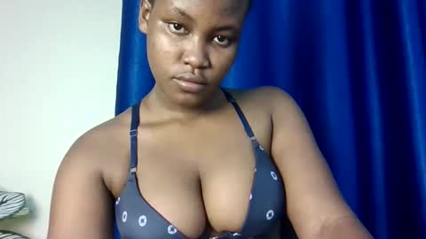 Snapshot of horny_sexxy_bitch chatting on 28, 11, 2025 Mitchell online show from 28, 11, 2025