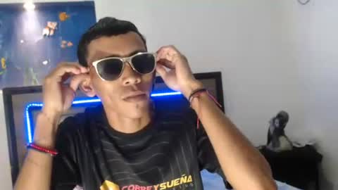 horny_skinny_boy online show from 3, 2, 2026