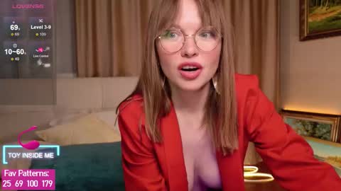 Horny Svinka online show from 19, 10, 2025
