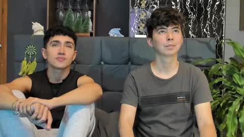 Snapshot of horny_twinks_guys chatting on 10, 2, 2025 Alex and Camilo online show from 10, 2, 2025
