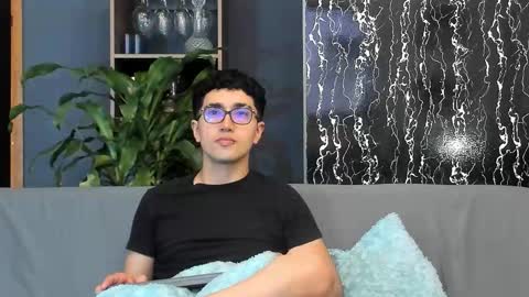 Snapshot of horny_twinks_guys chatting on 14, 9, 2025 Alex and Camilo online show from 14, 9, 2025