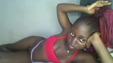 Snapshot of hornybella84 chatting on 25, 2, 2026 Bella online show from 25, 2, 2026